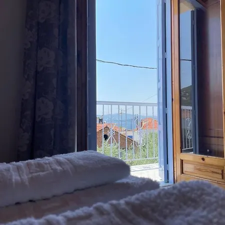 아파트 Aglaia's Traditional House *