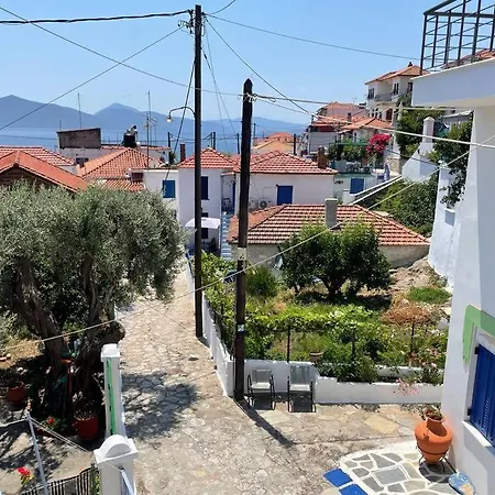 Aglaia's Traditional House Appartement