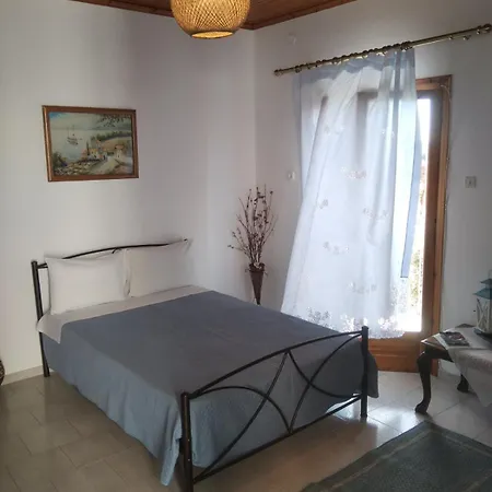 Aglaia's Traditional House Appartement